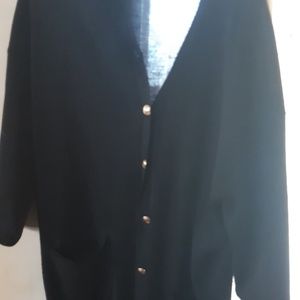 Authentic Gucci black sweater ..ankle length